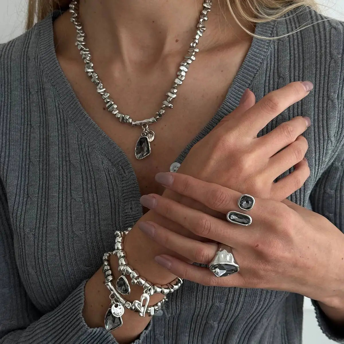 SHIXIN 5Pcs/Set Elegant Rhinestones Acrylic Beaded Necklace Bracelet Ring For Women Luxury Stackable Adjustable Open Jewelry Set
